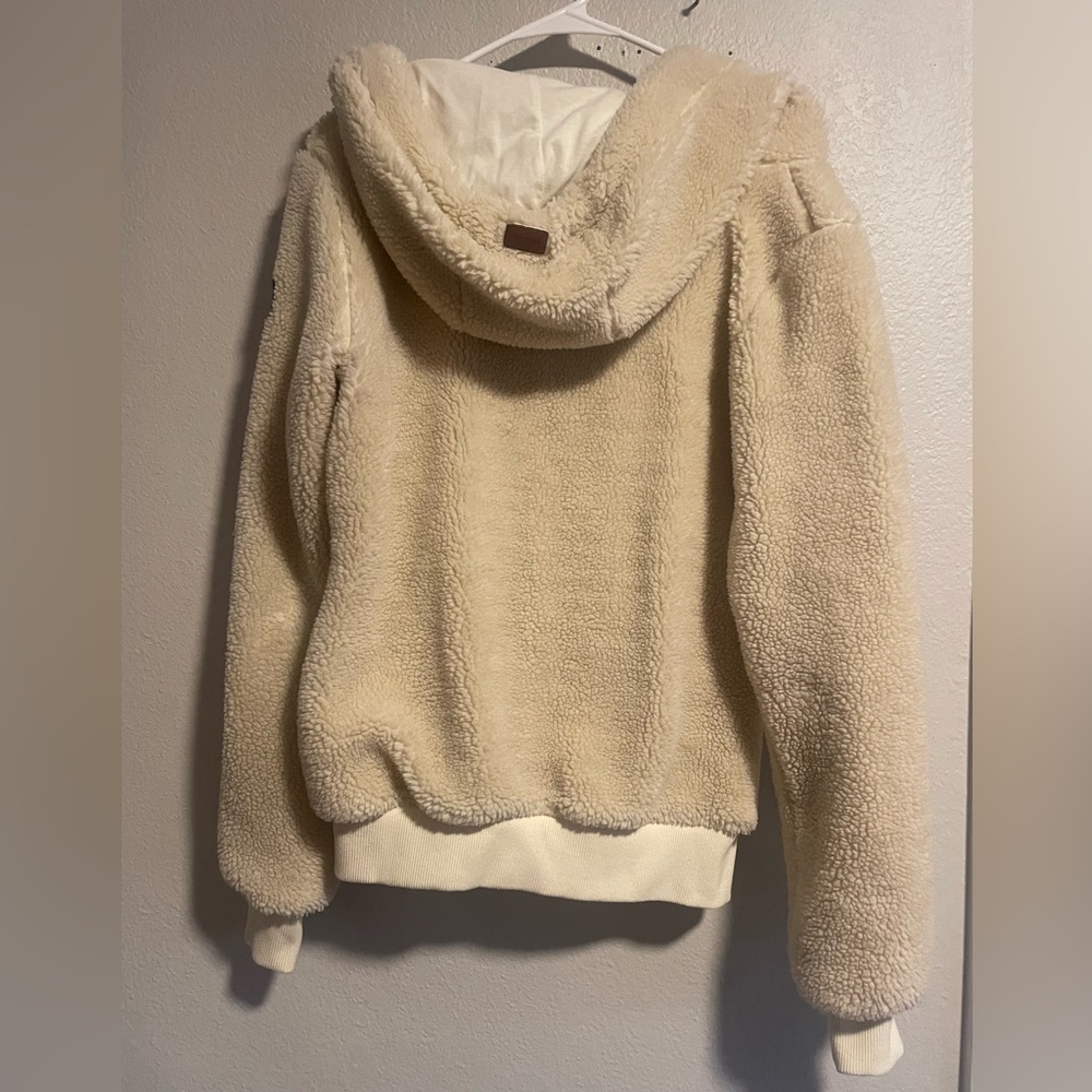Wanakome Sherpa Zip Up - Picture 2 of 4